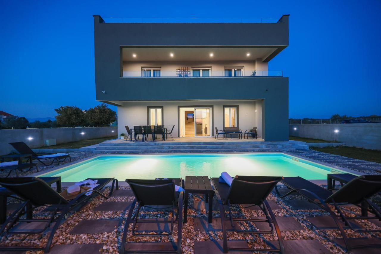 Villa Tia With Heated Pool & Jacuzzi Murvica  Εξωτερικό φωτογραφία