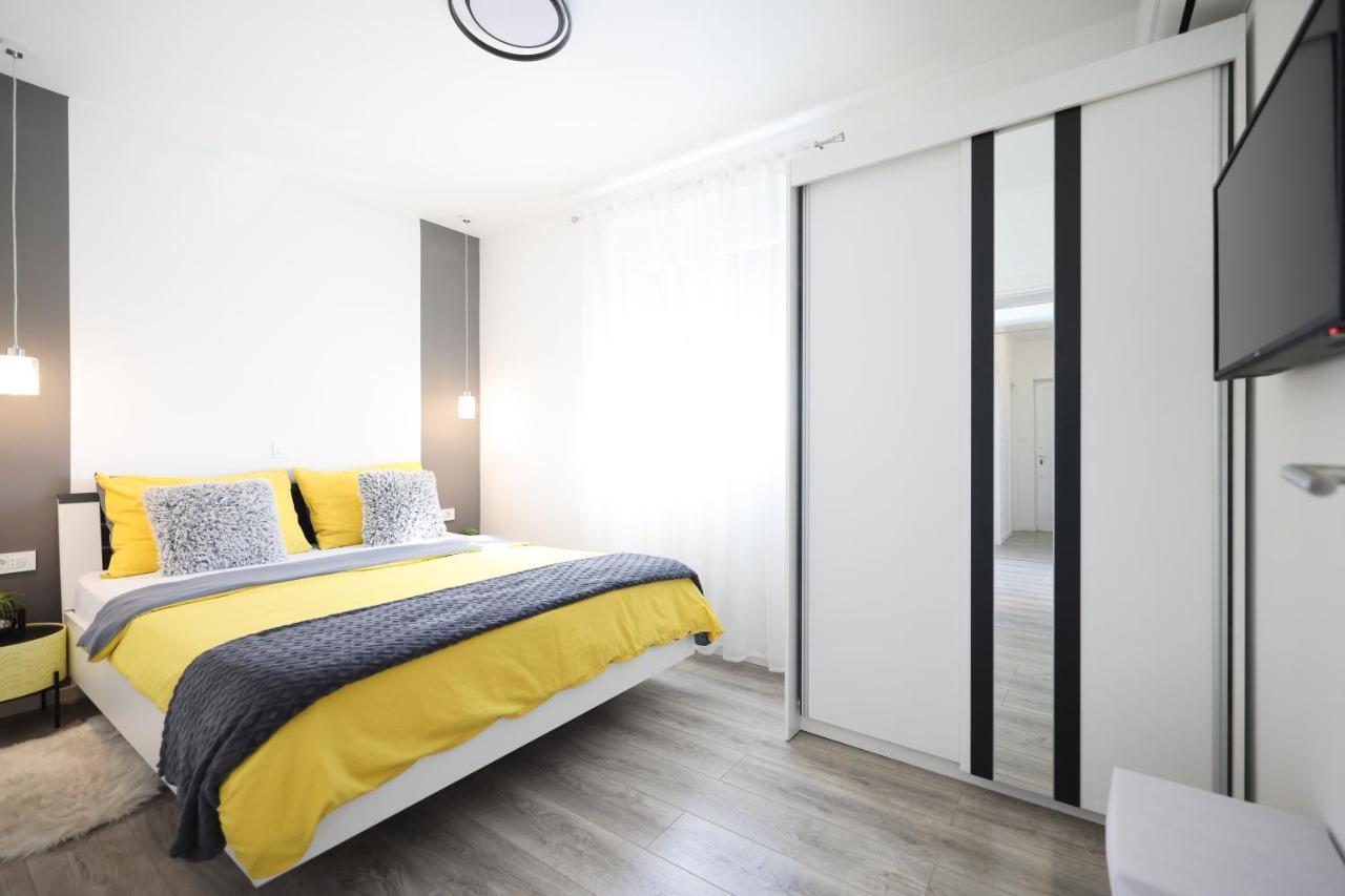 Villa Tia With Heated Pool & Jacuzzi Murvica  Εξωτερικό φωτογραφία