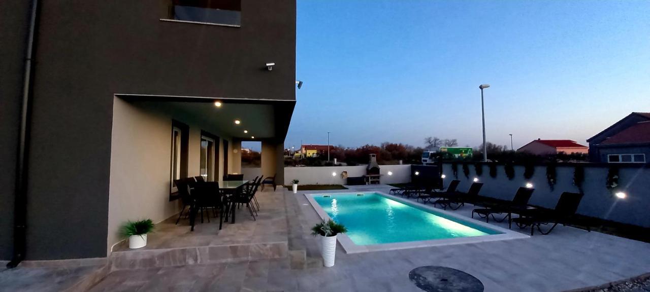 Villa Tia With Heated Pool & Jacuzzi Murvica  Εξωτερικό φωτογραφία
