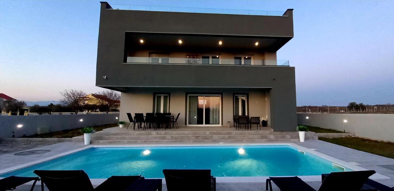 Villa Tia With Heated Pool & Jacuzzi Murvica  Εξωτερικό φωτογραφία