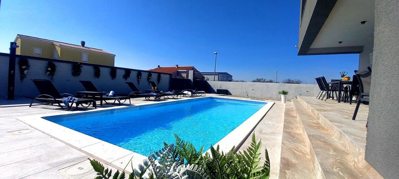 Villa Tia With Heated Pool & Jacuzzi Murvica  Εξωτερικό φωτογραφία