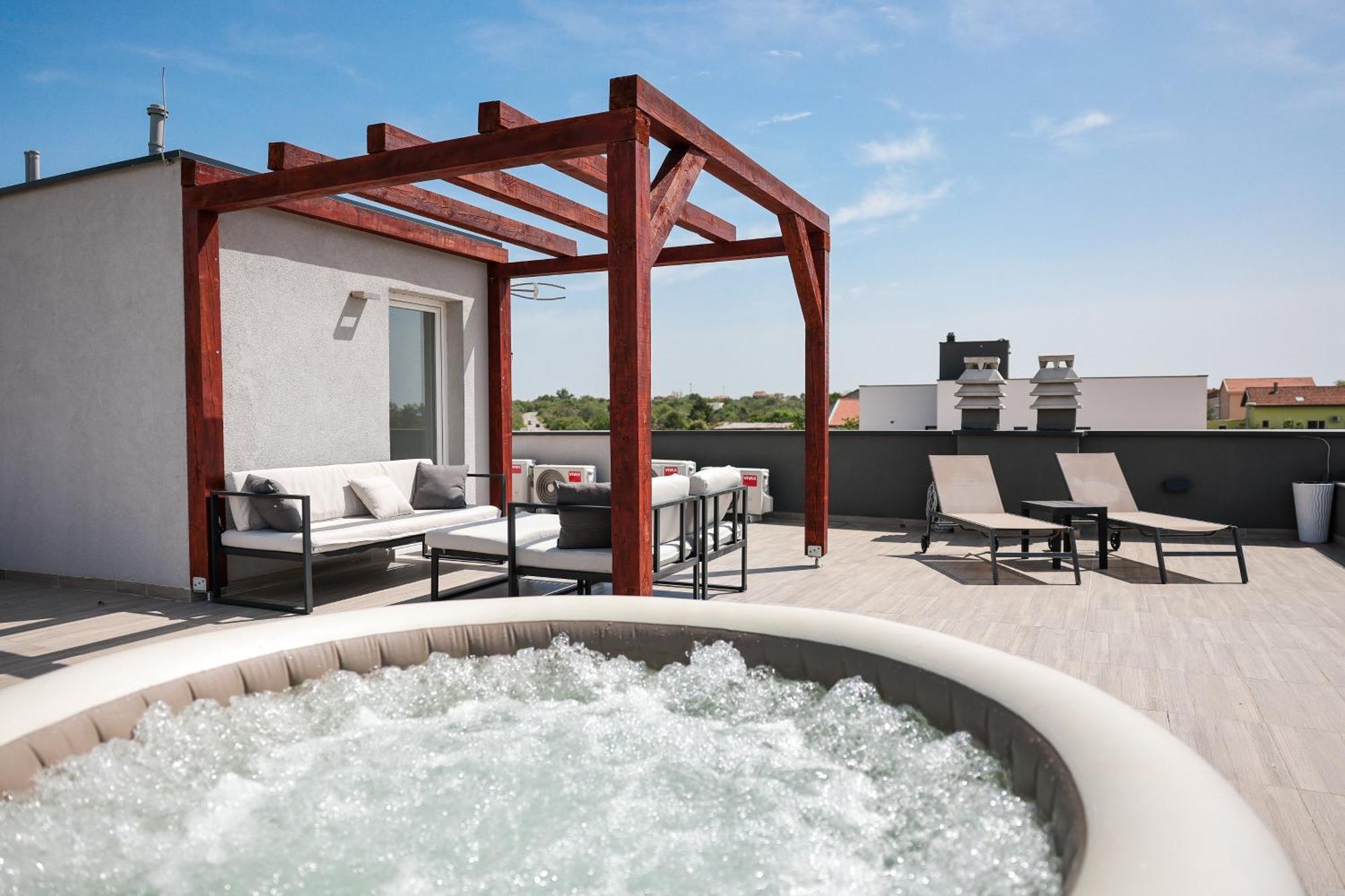 Villa Tia With Heated Pool & Jacuzzi Murvica  Εξωτερικό φωτογραφία