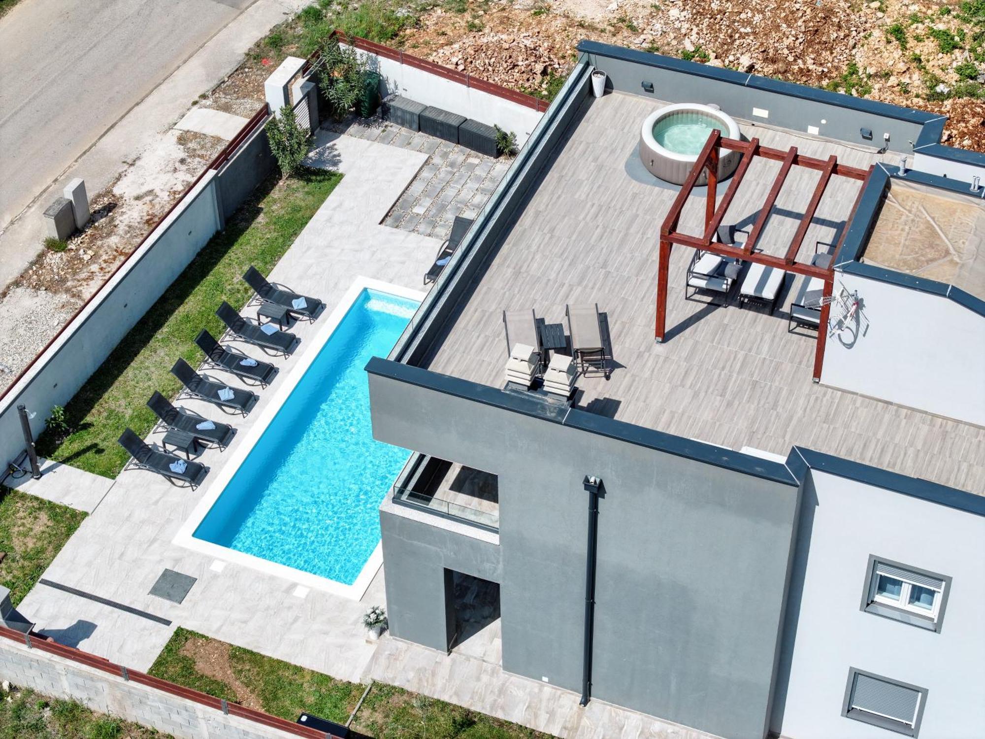 Villa Tia With Heated Pool & Jacuzzi Murvica  Εξωτερικό φωτογραφία